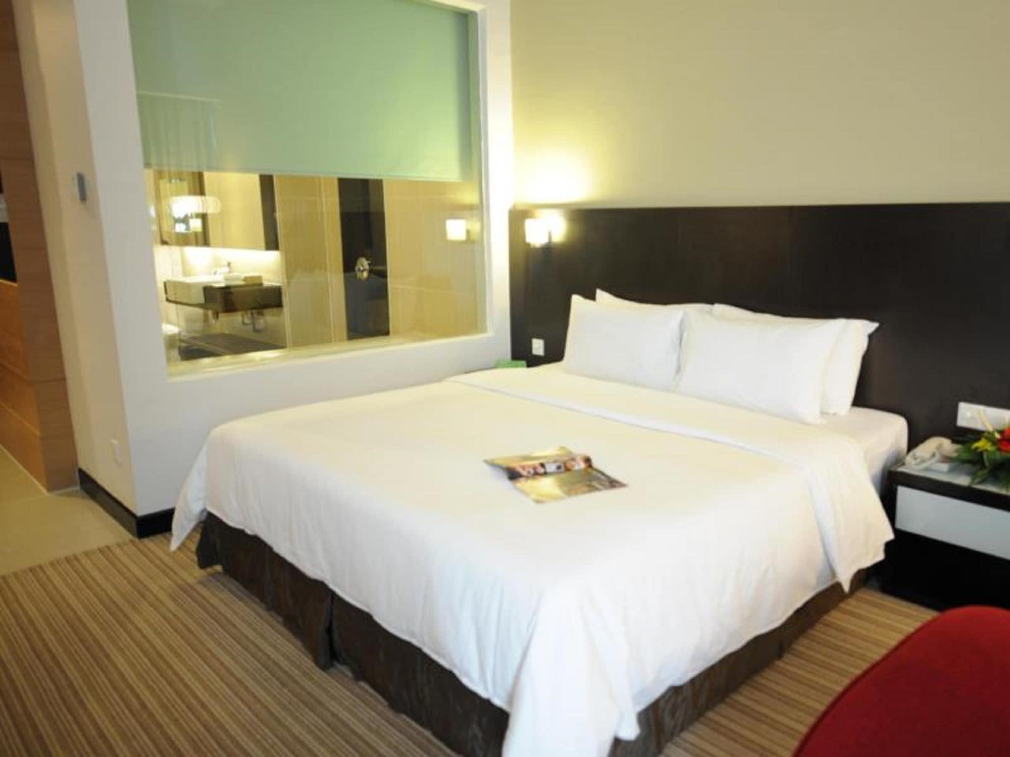The Klagan Hotel Kota Kinabalu Kültér fotó