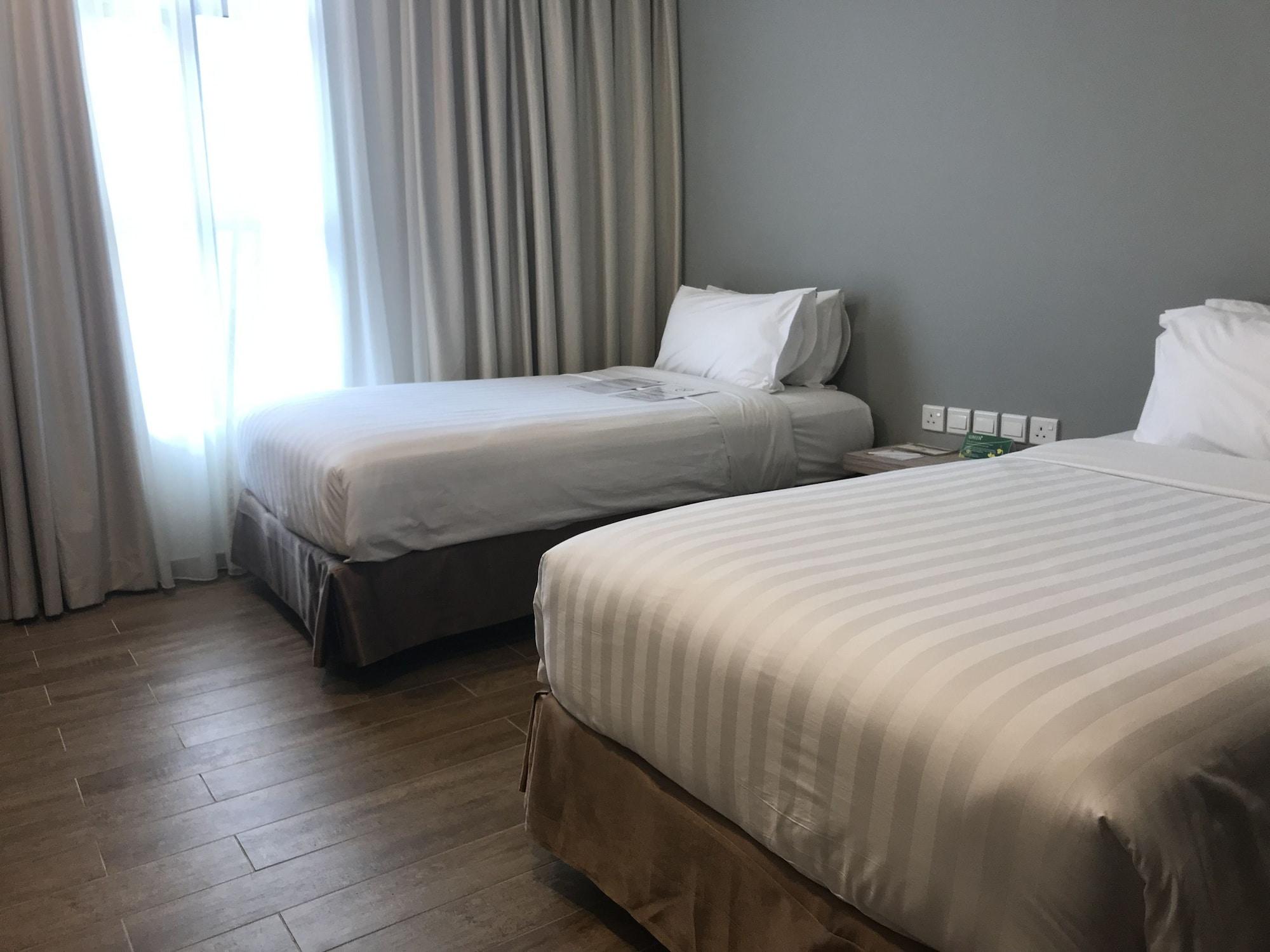 The Klagan Hotel Kota Kinabalu Kültér fotó