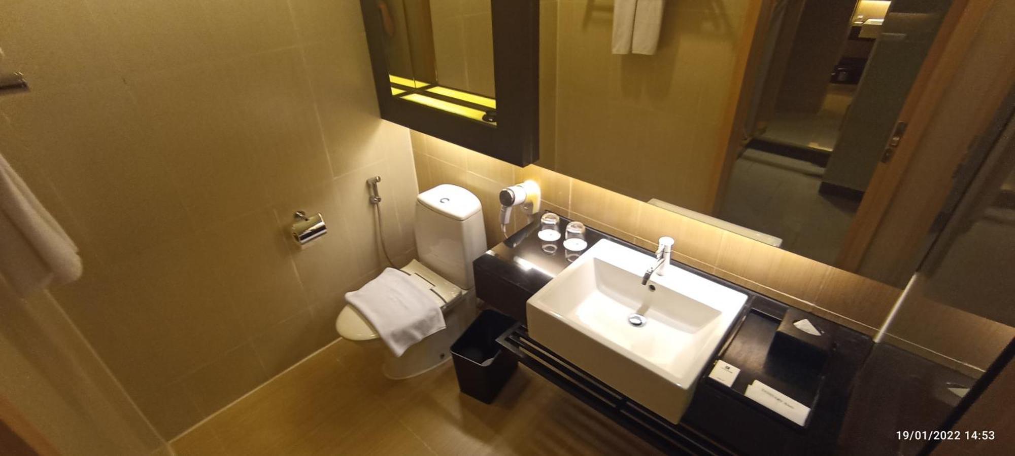 The Klagan Hotel Kota Kinabalu Kültér fotó