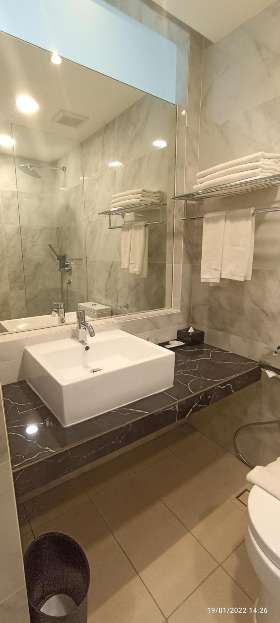 The Klagan Hotel Kota Kinabalu Kültér fotó