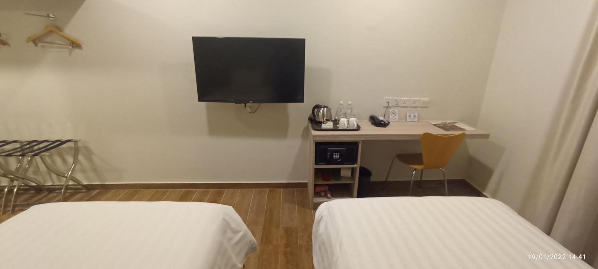 The Klagan Hotel Kota Kinabalu Kültér fotó