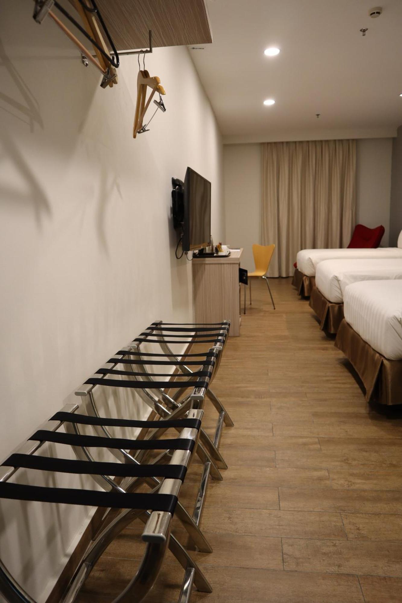 The Klagan Hotel Kota Kinabalu Kültér fotó